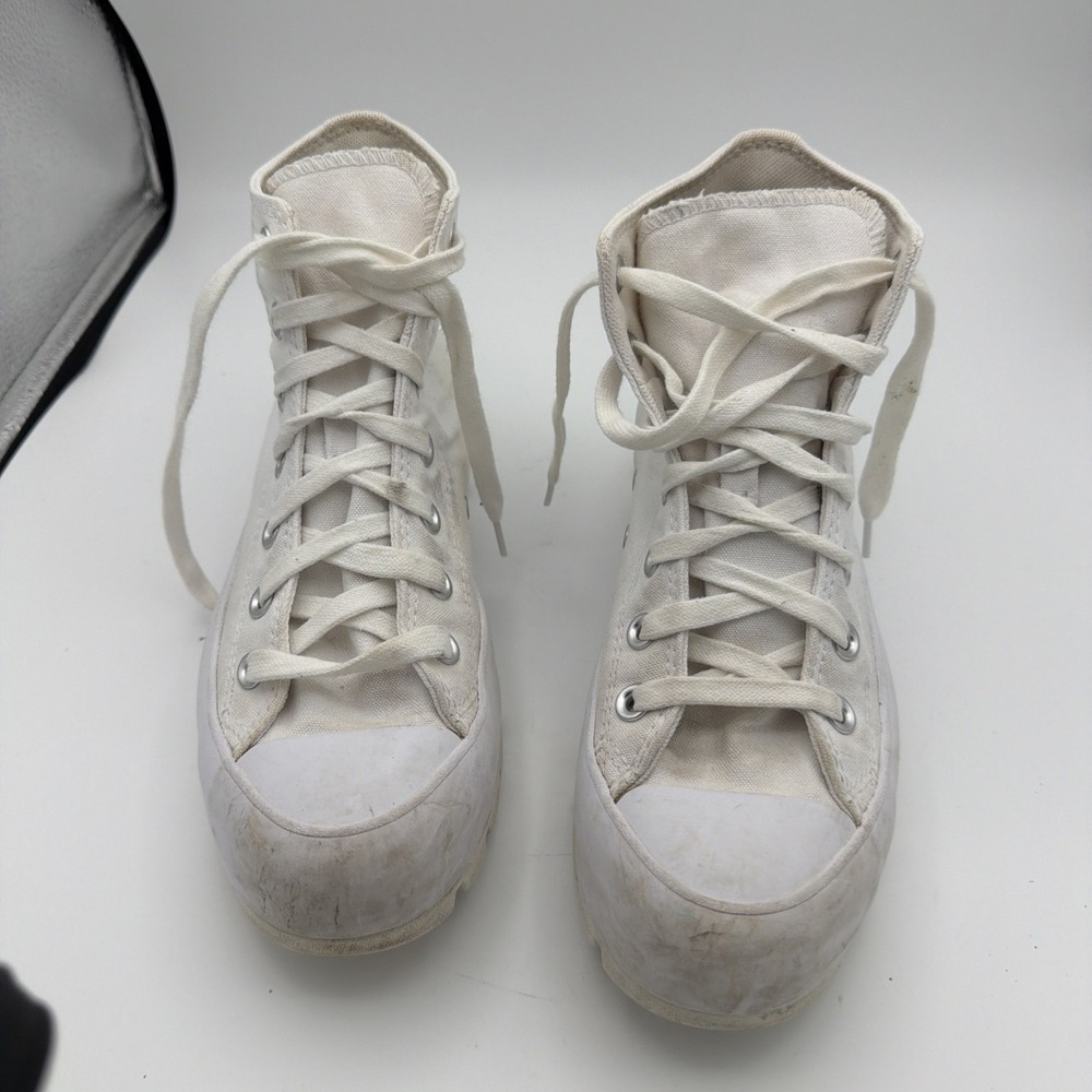 Converse Chuck Taylor All Star High Tops White Women's 7.5 1759